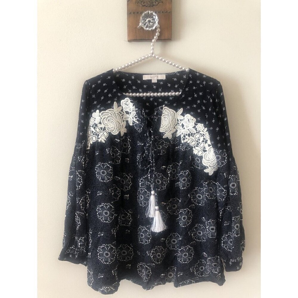 LOFT Womens Size S Black Floral Tunic Blouse Crochet Trim Boho Lace Up Front